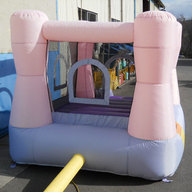 エア遊具プリンセススライダー