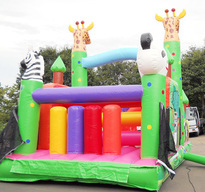 ふわふわ遊具アニマルアドベンチャー