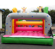 エア遊具アニマルアドベンチャー