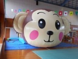 ふわふわ遊具さる