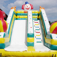 エアー遊具クラウンスライダー大