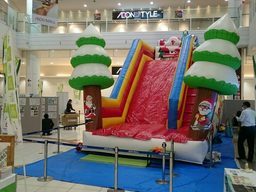 エア遊具サンタクローススライダー