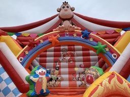 ふわふわビッグサーカスパーク