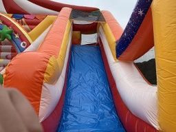 エア遊具ビッグサーカスパーク