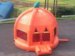 ふわふわ遊具パンプキンバウンス