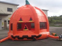 エア遊具パンプキン