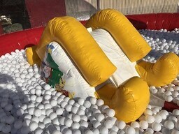 サンタボールプール3