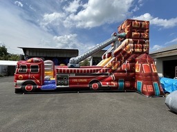 消防車ウォータースライダー2