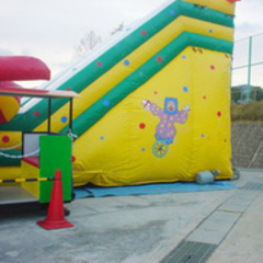 ふわふわすべり台