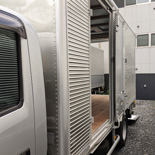 2tトラック(側面)