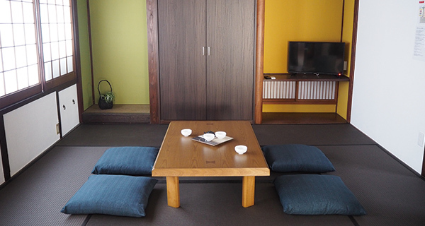 内川の家 奈呉「月の間」