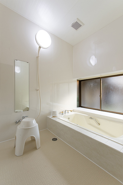 内川の家 奈呉|浴室