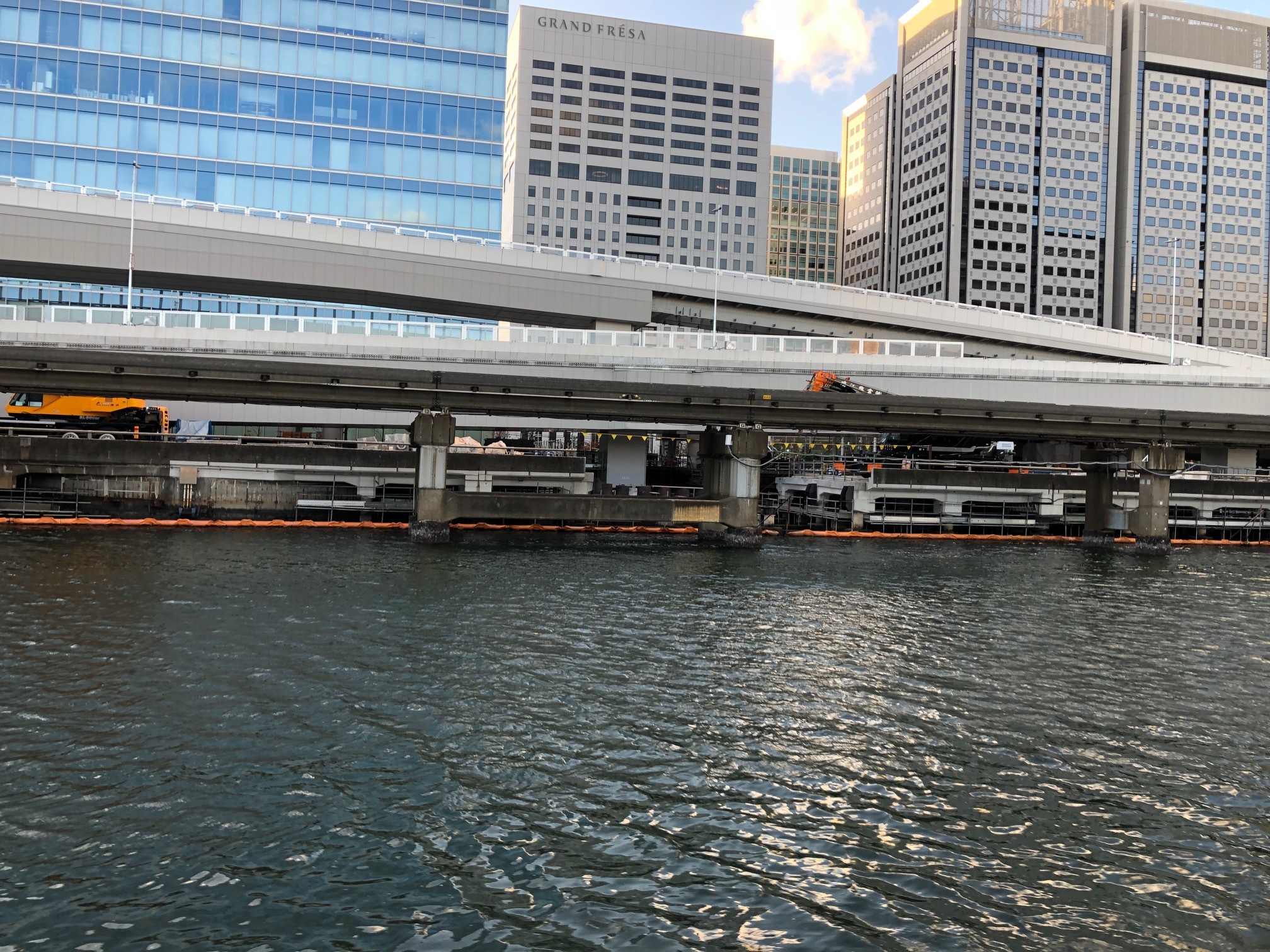 首都高と屋形船ドットコム