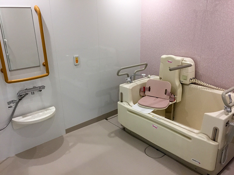 アルファケア生野_機械浴室