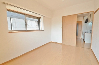 プレシ−ド萩崎_洋間