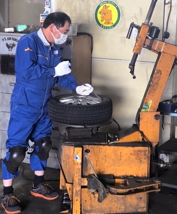 山形店タイヤ交換