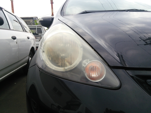 ヘッドライト黄ばみ