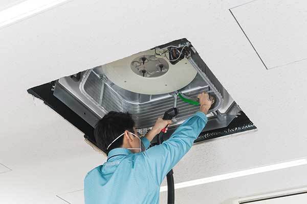 業務用エアコンクリーニング2