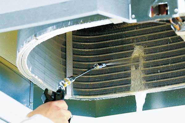 業務用エアコンクリーニング3