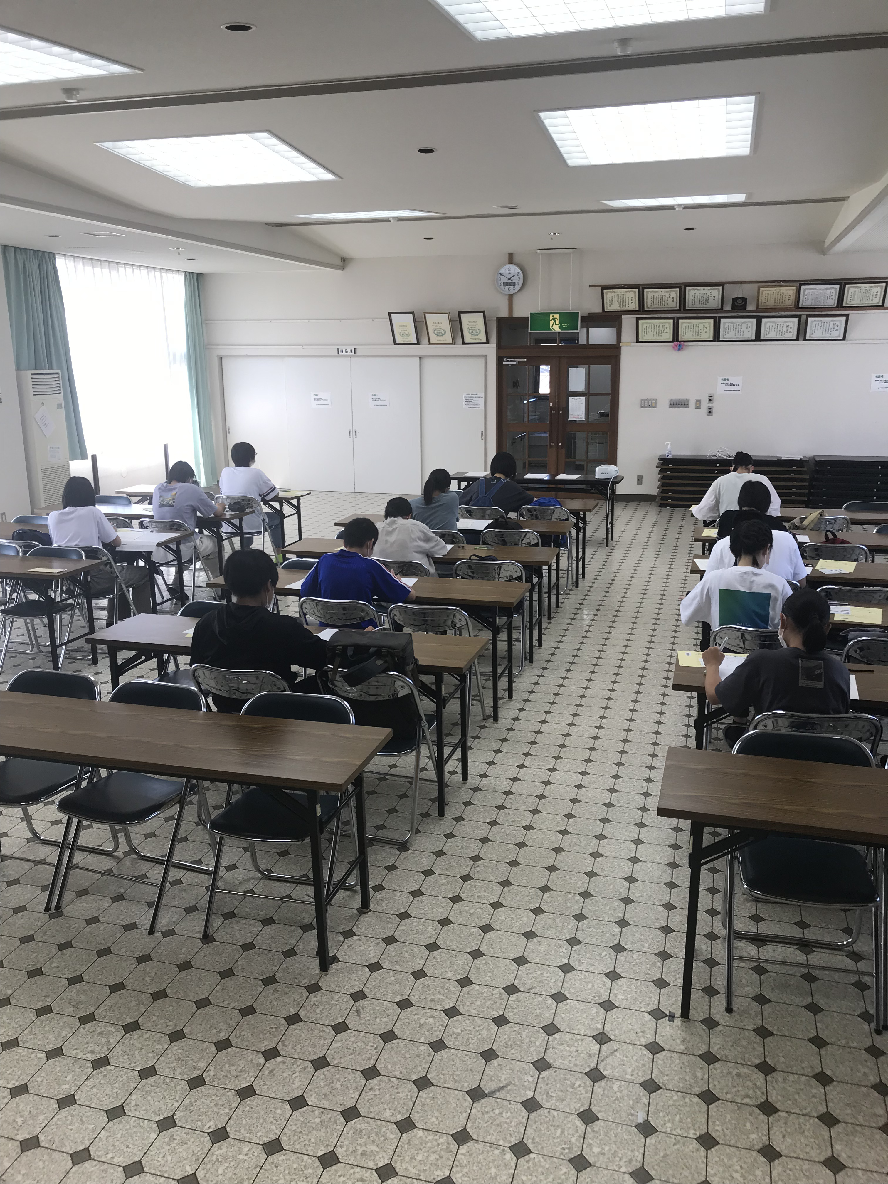 05949F03-5AE7-4A7A-9EB7-7208325DD11C