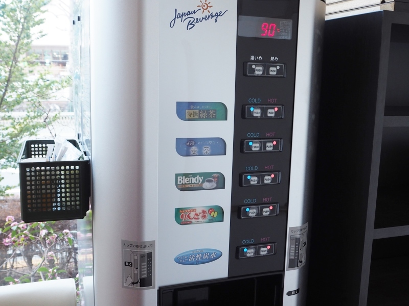 ドリンクサーバー