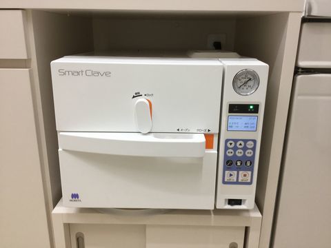 滅菌機(オートクレーブ)、消毒