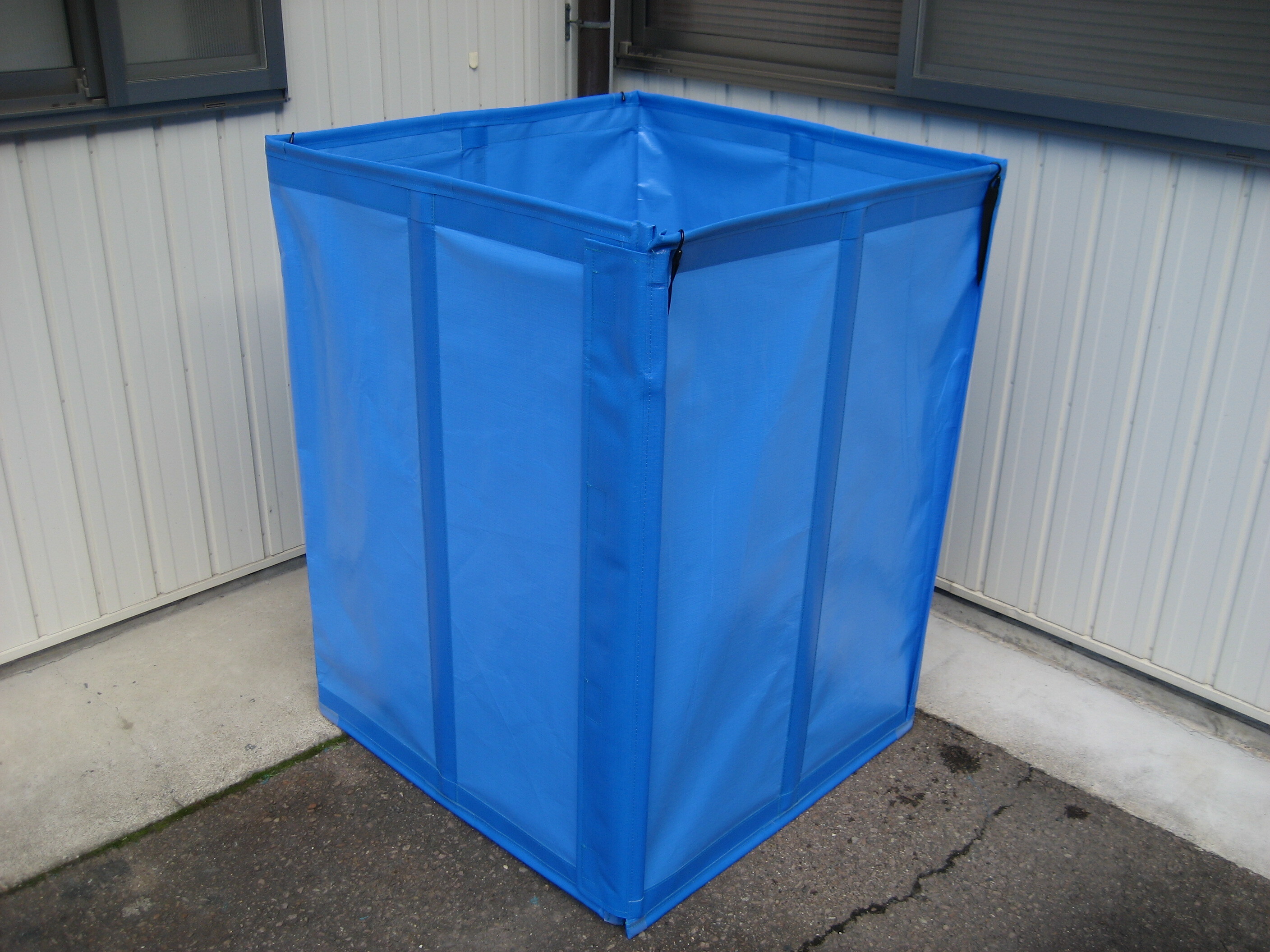 工場用フレコンスタンド①