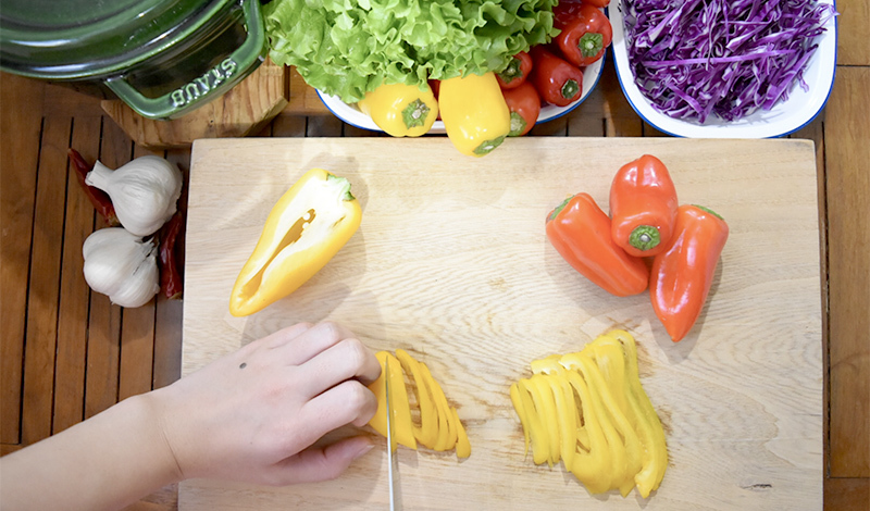 地元野菜がたっぷりのマラサラダ