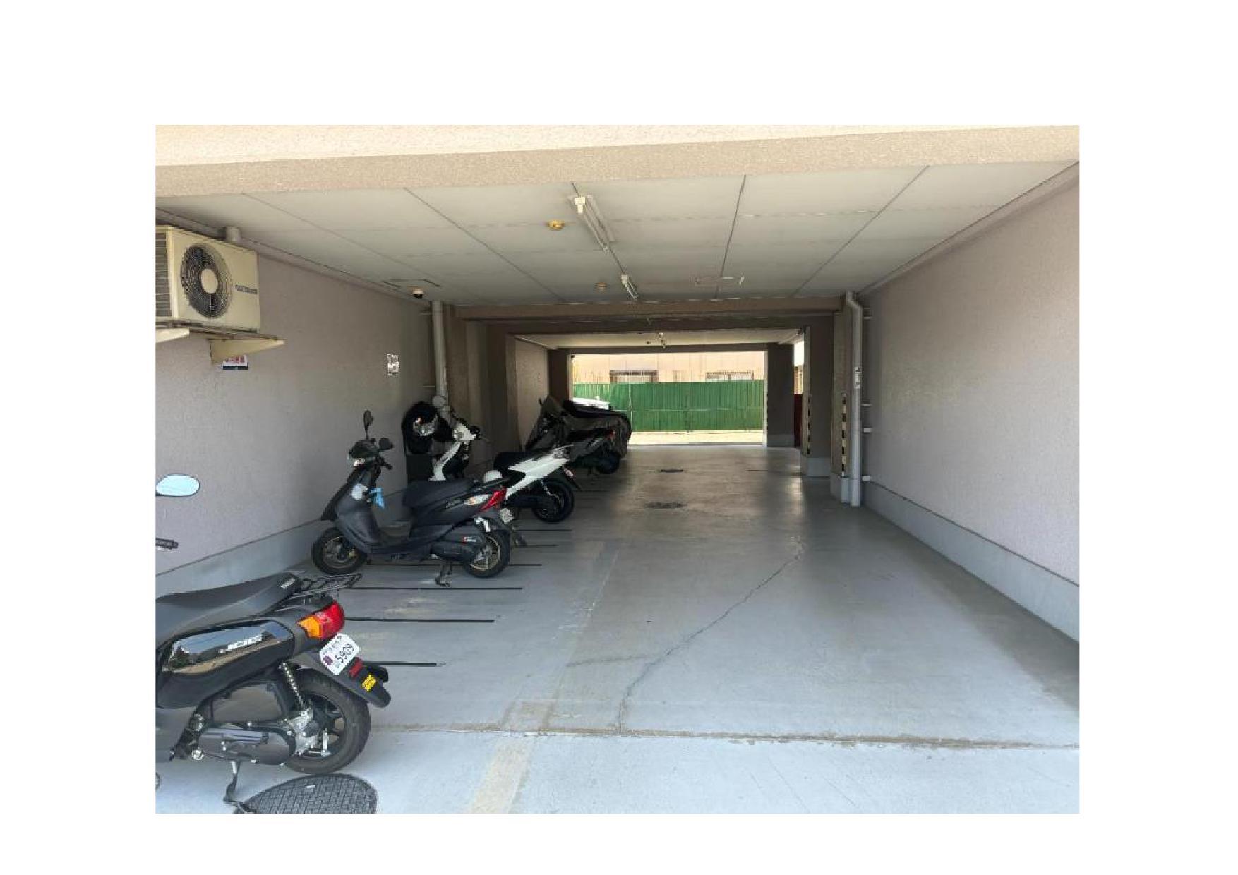チコーベルメゾン桂バイク置場_000001