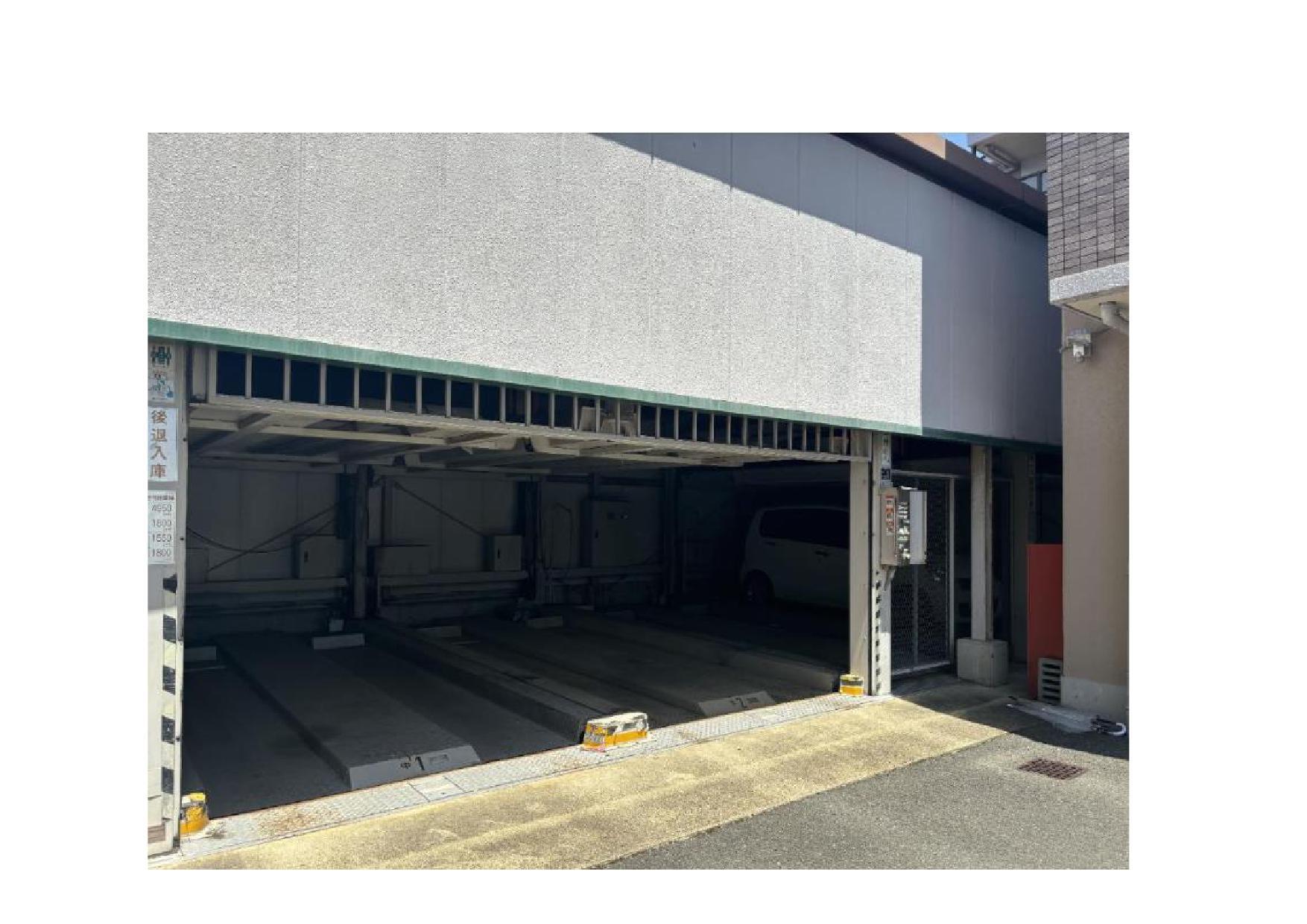 チコーベルメゾン桂駐車場_000001