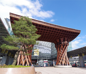 金沢駅