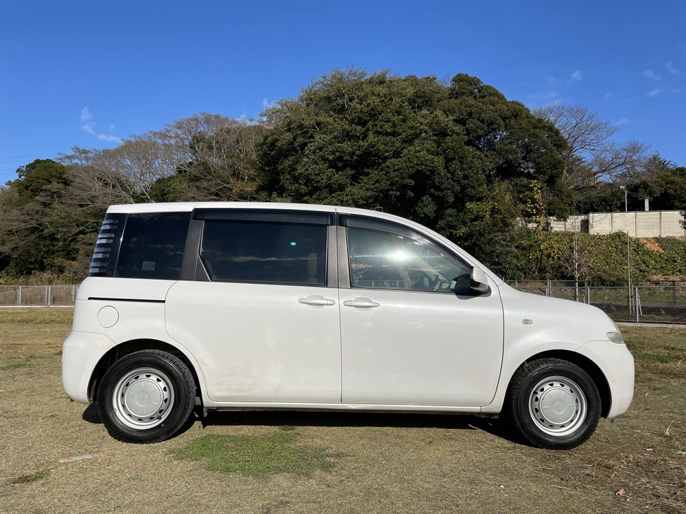 シエンタ横写真