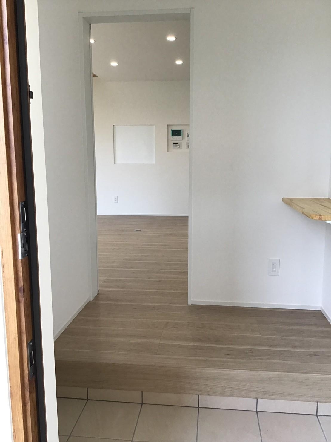 LINE_ALBUM_20230303_230304