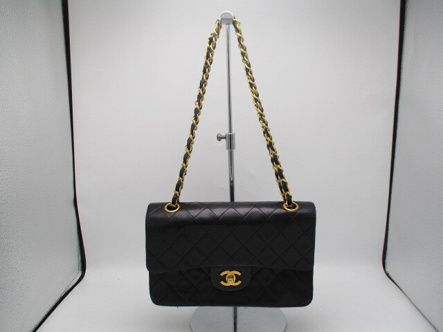 CHANEL シャネル ショルダーバッグ マトラッセ ラムスキン