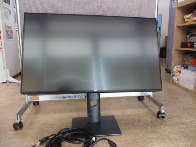 DELL モニター U3219Q 31.5インチ 4K 液晶モニター