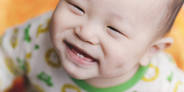 歯の生えはじめの1歳児~2歳児