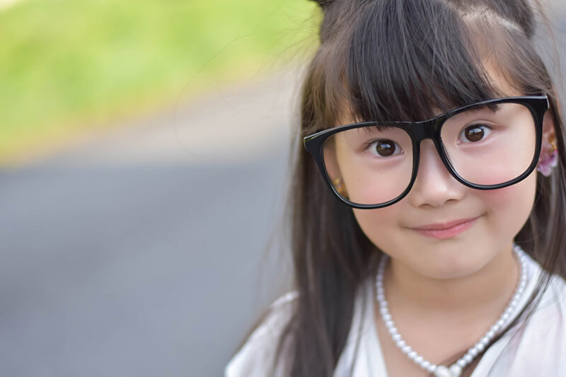子どもの近視(オルソケラトロジー他)