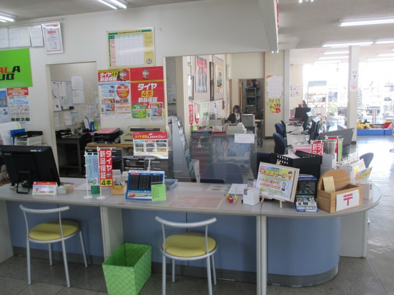 フロント受付カウンター