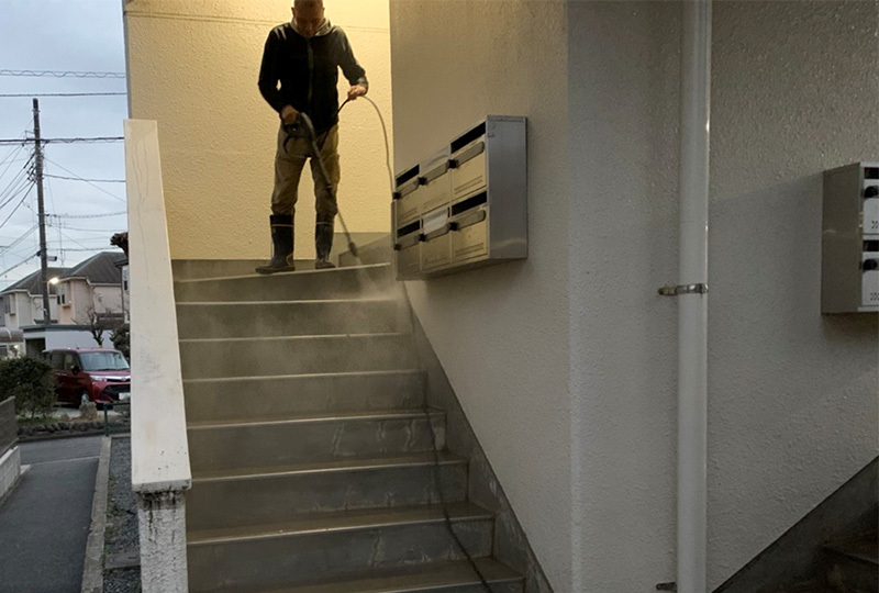 マンション・ビル共用部清掃3