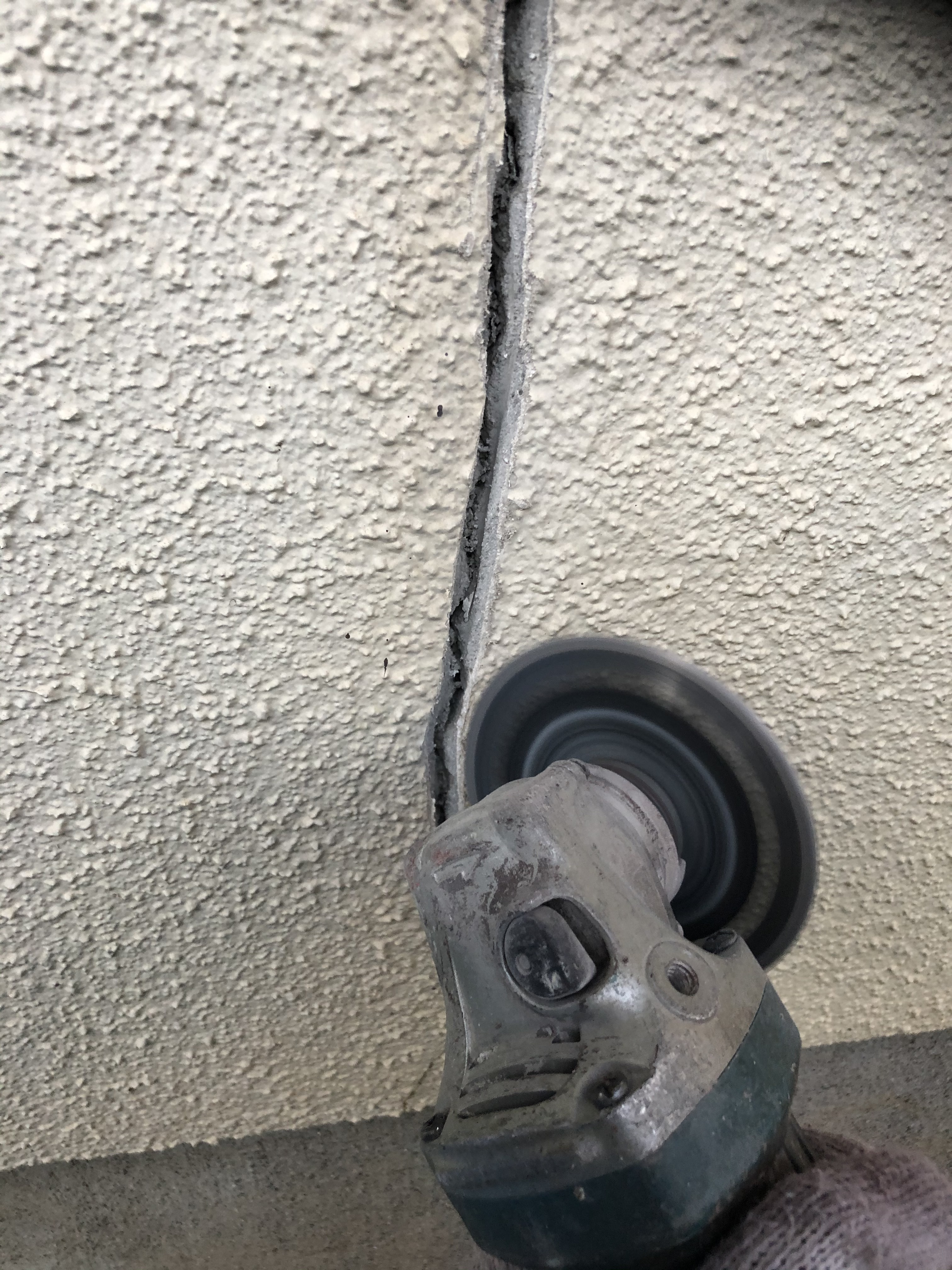 クラック部 Vカット処理等 (13)