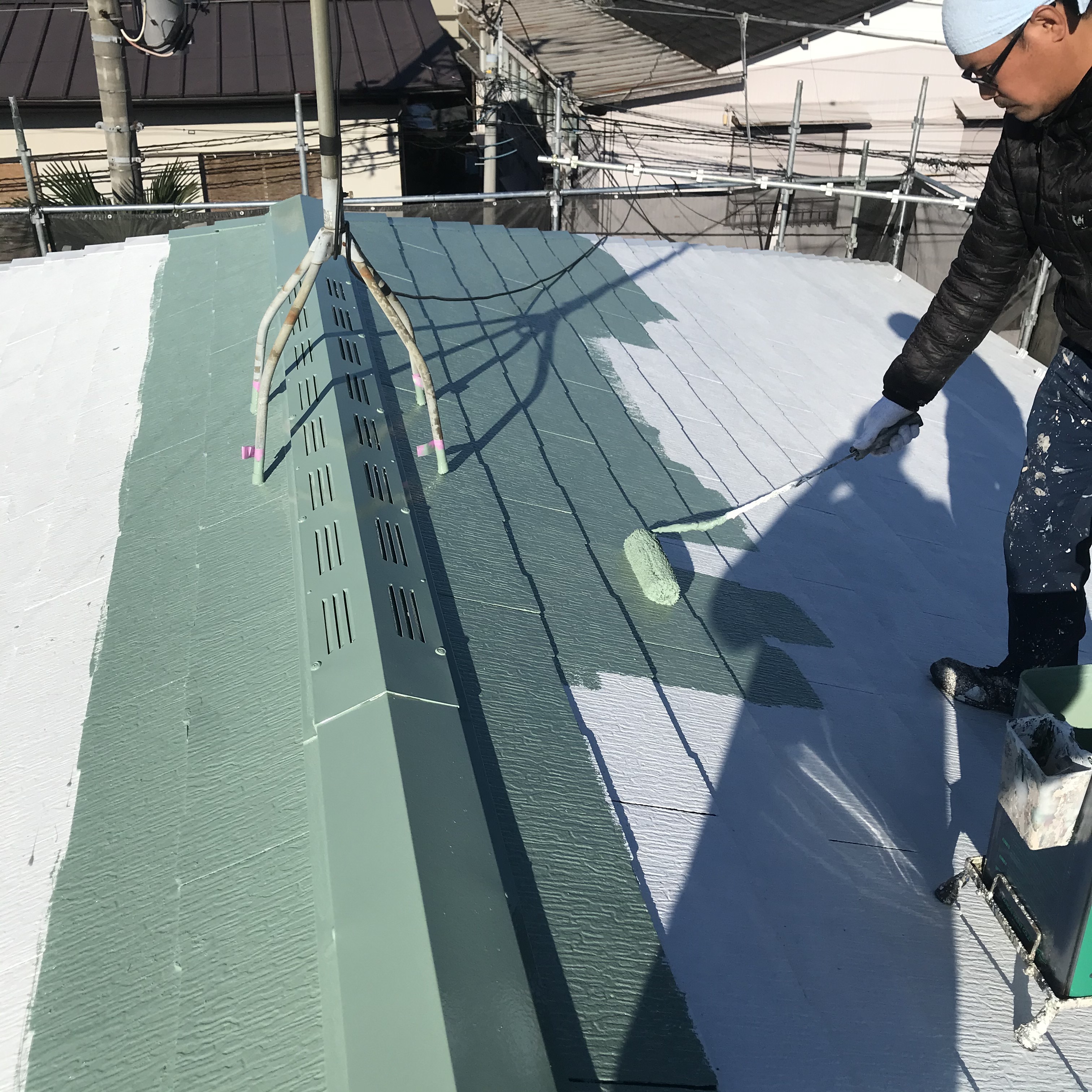 屋根アレスクール2液Si中塗り (7)