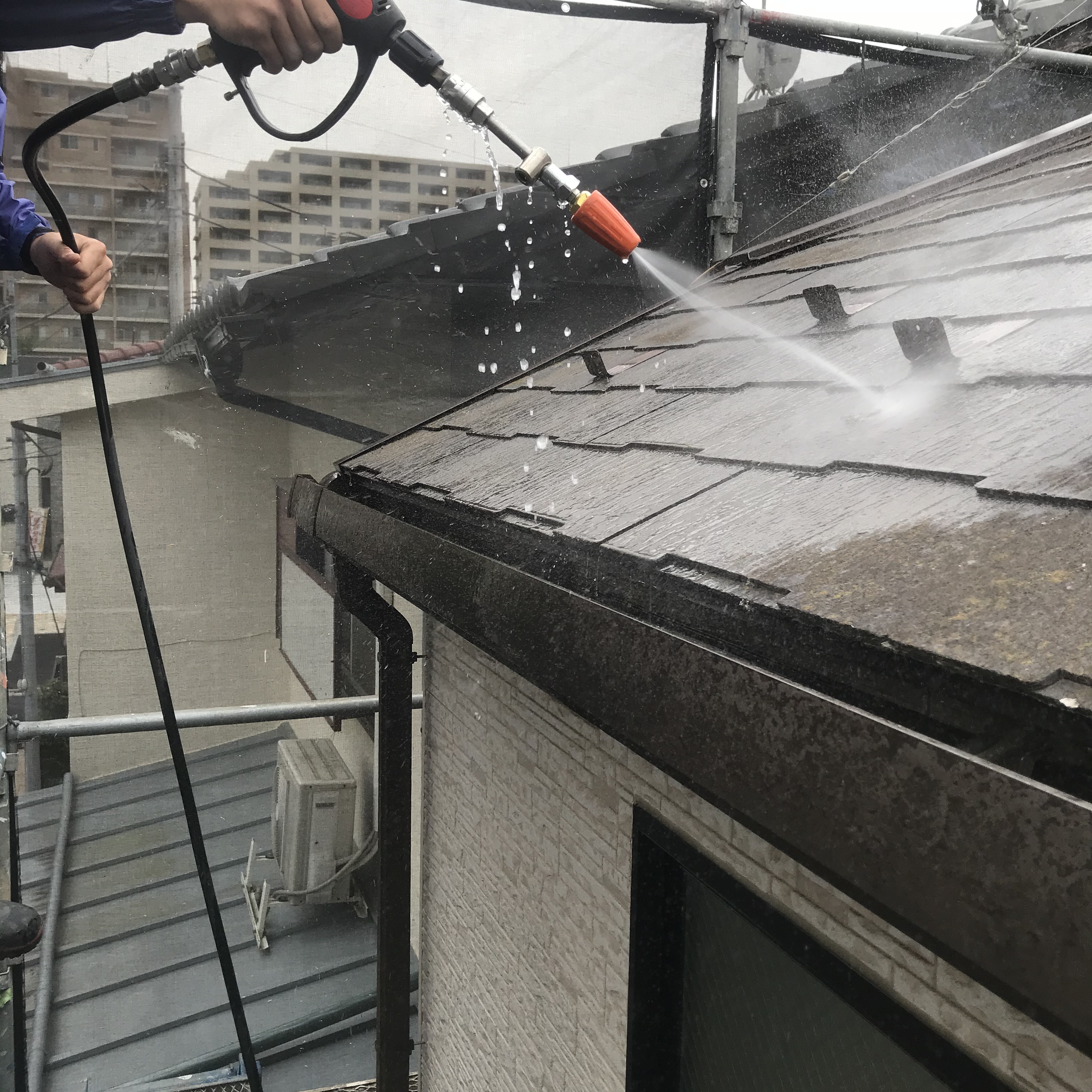 外壁・屋根 高圧洗浄 (1)