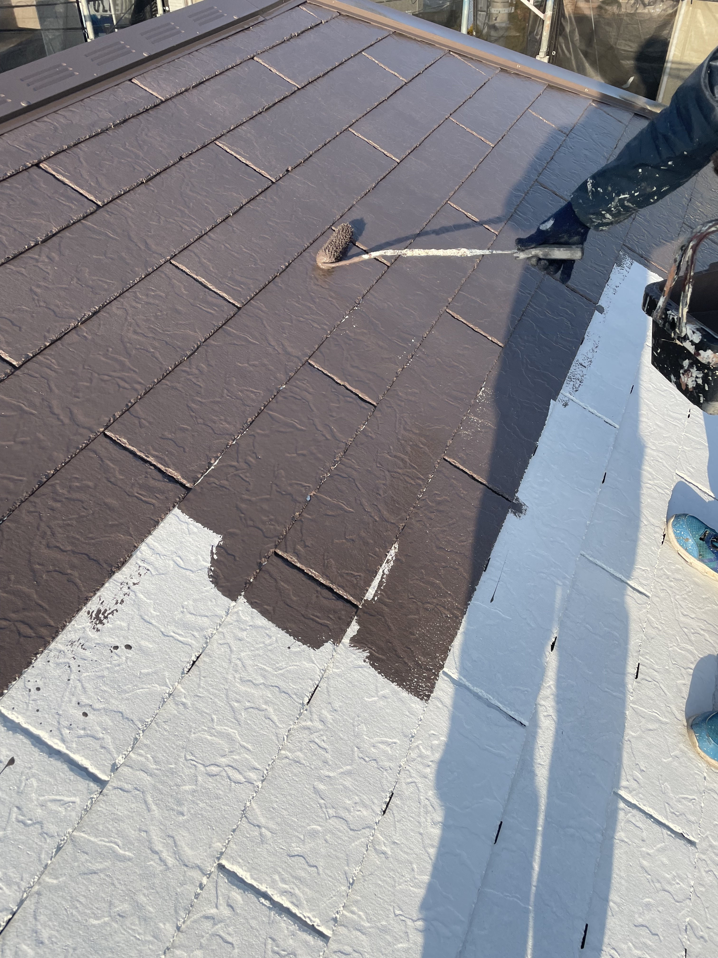 屋根アレスクール2液F中塗り (17)