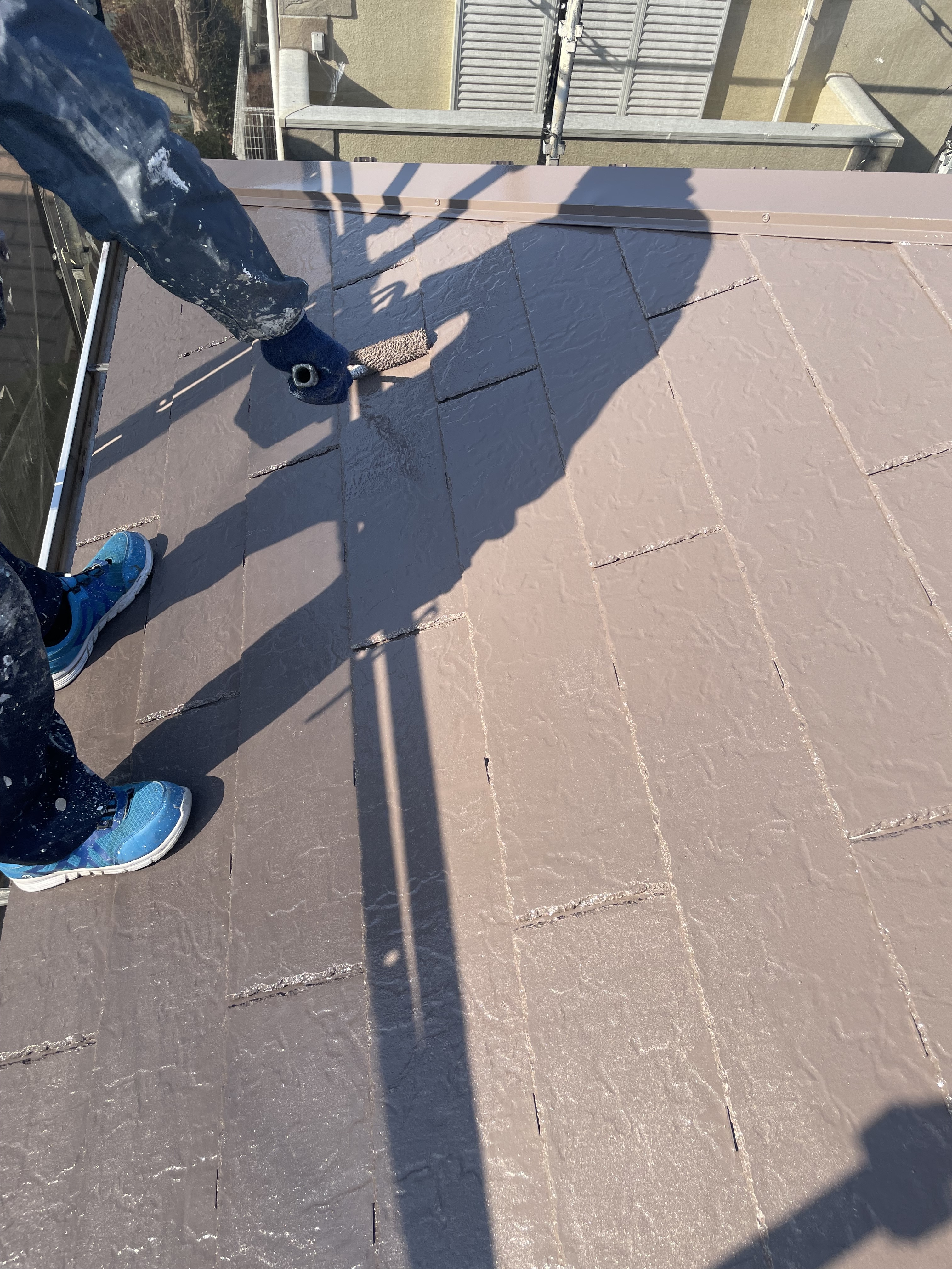 屋根アレスクール2液F上塗り (12)