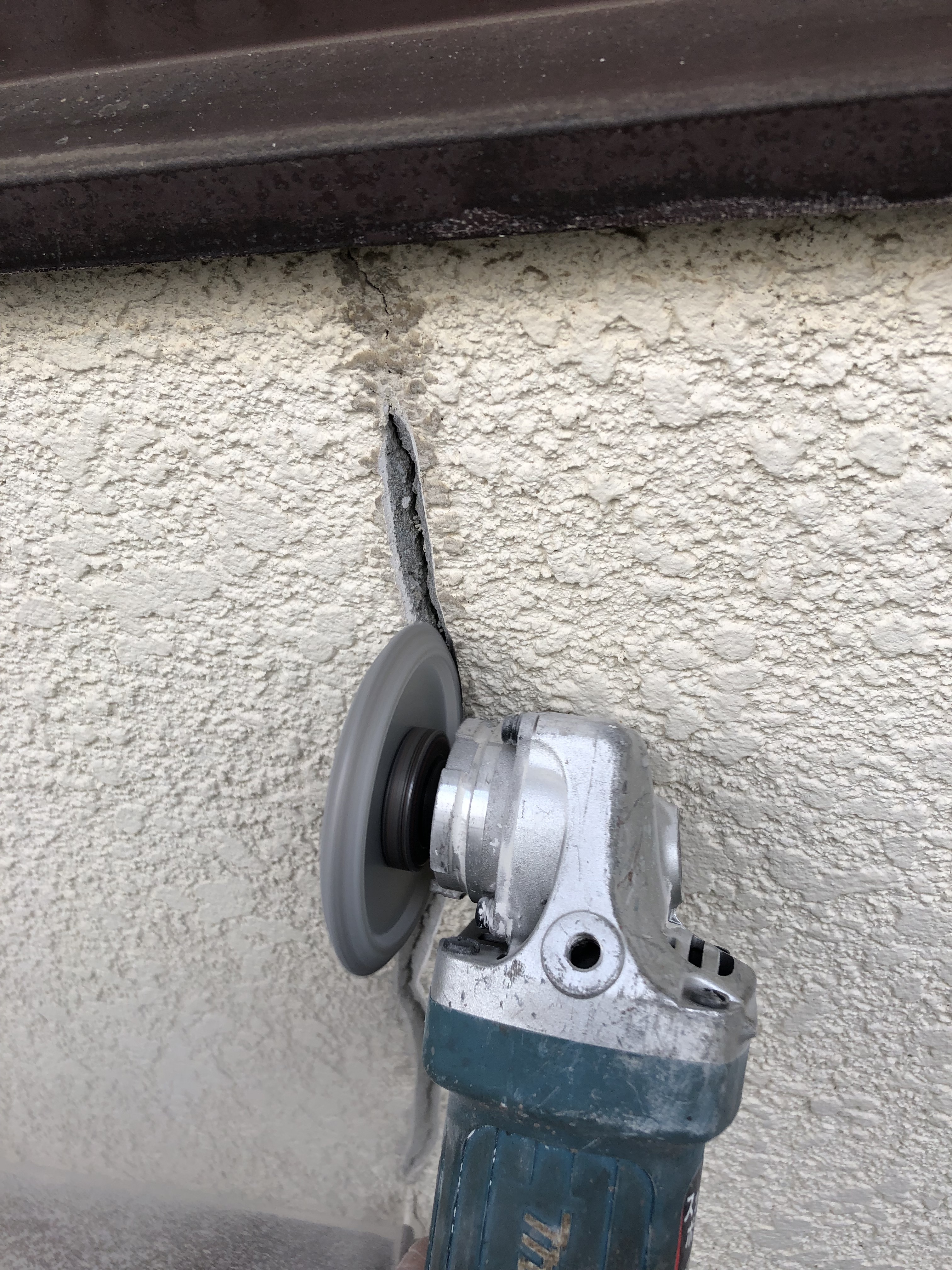 重度クラックVカット処理 (10)