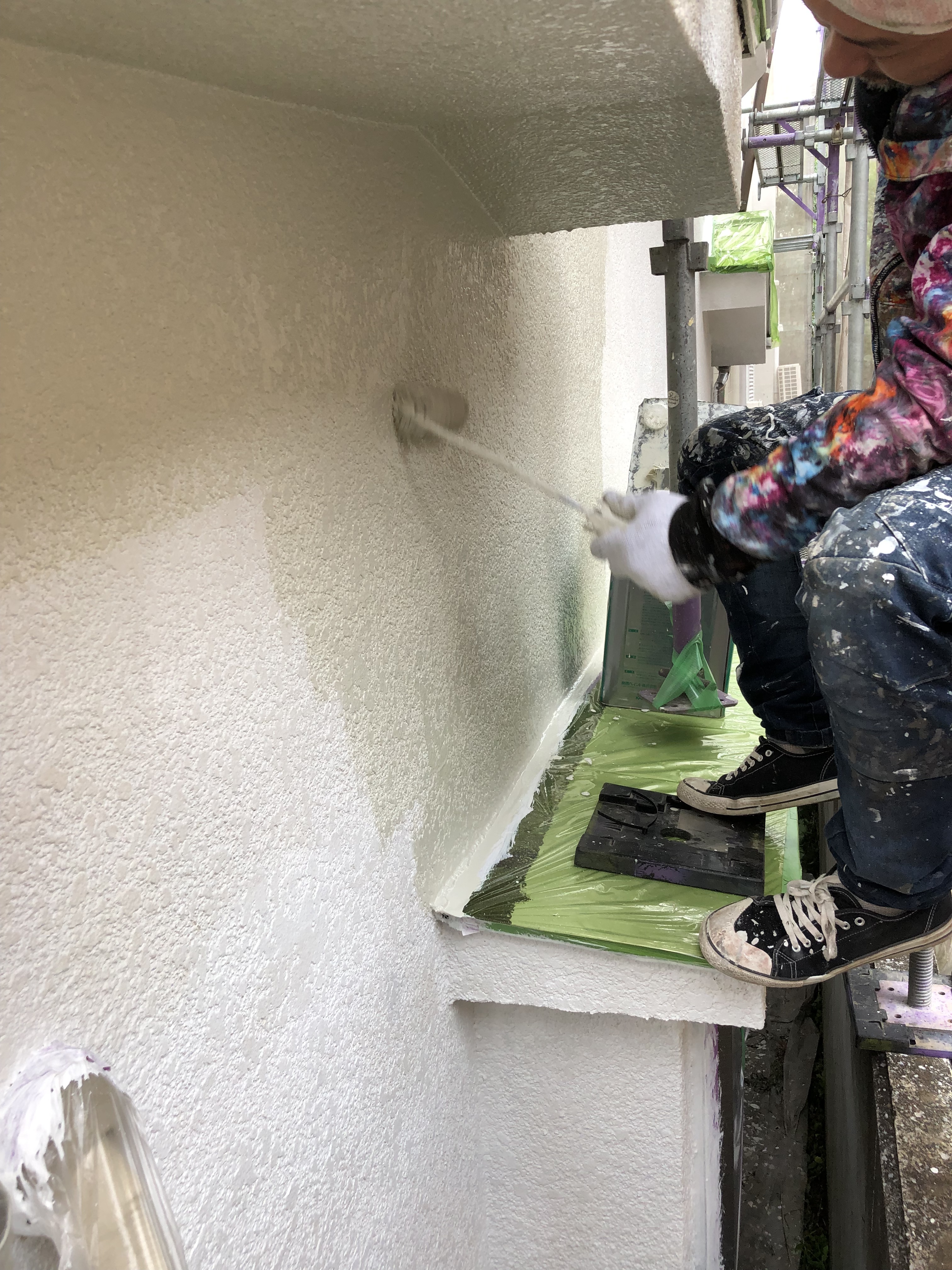 外壁セラMシリコンⅢ中塗り (5)