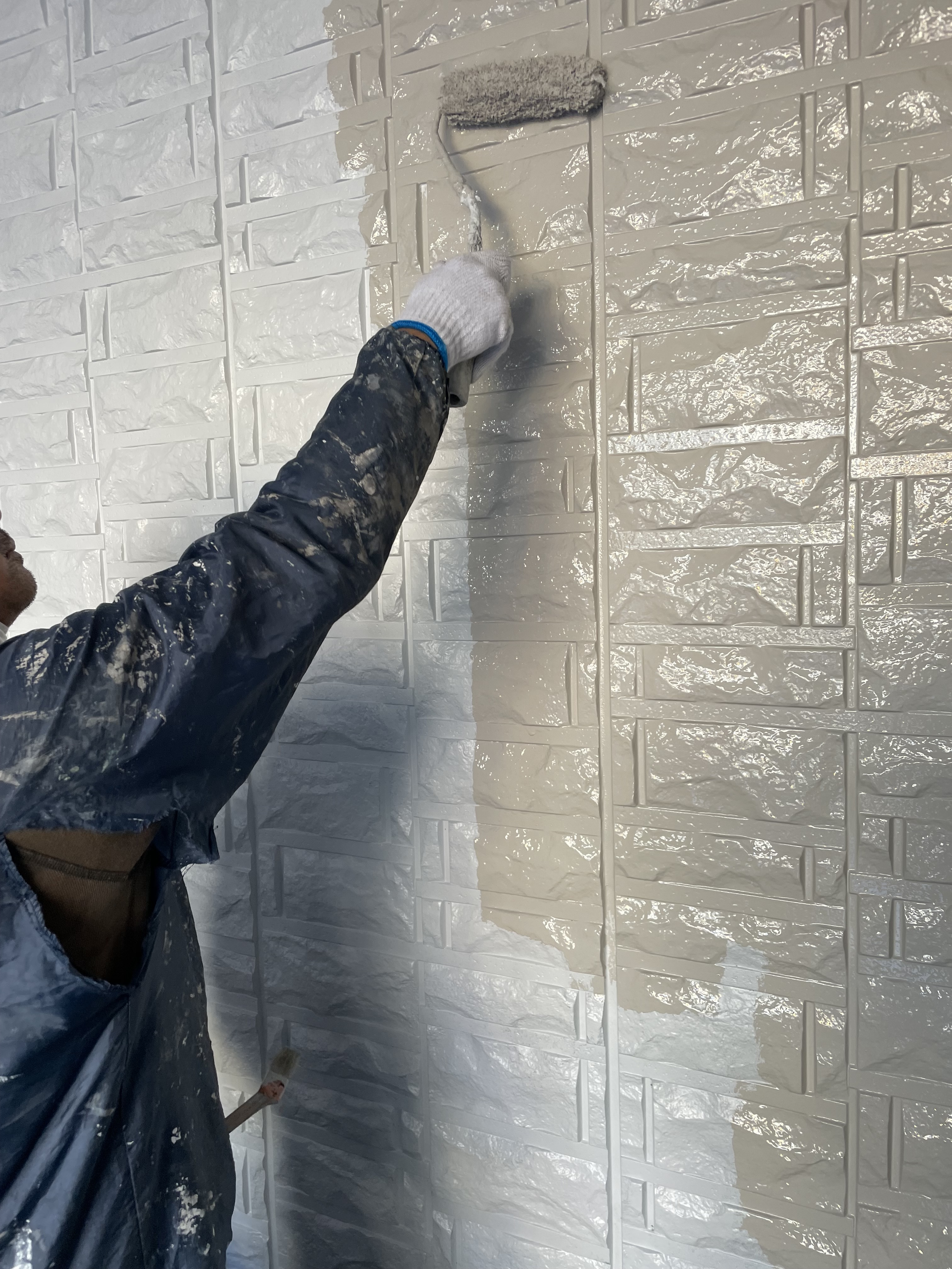 外壁ファイン4Fセラミック 中塗り (10)