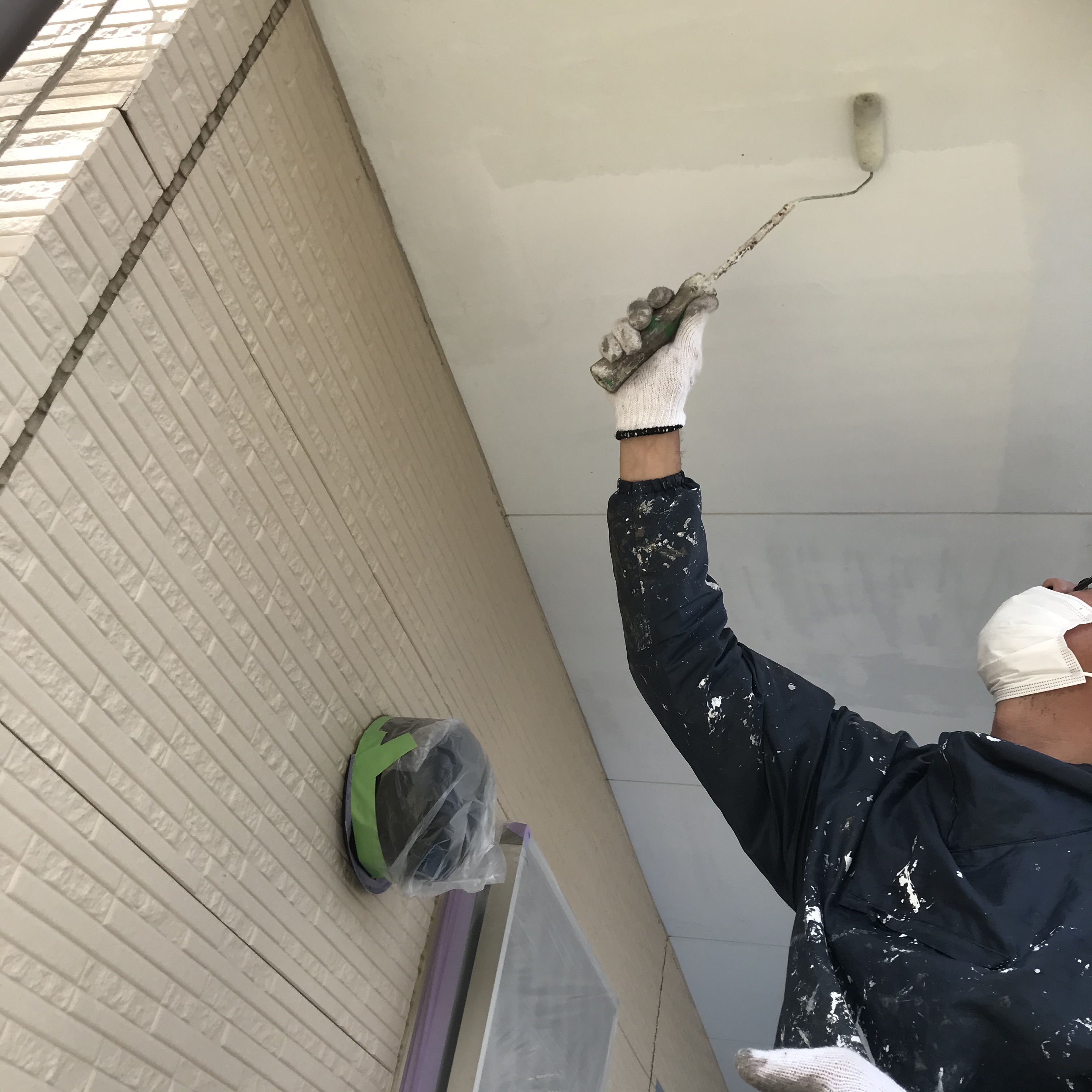 軒天井部下塗り (1)