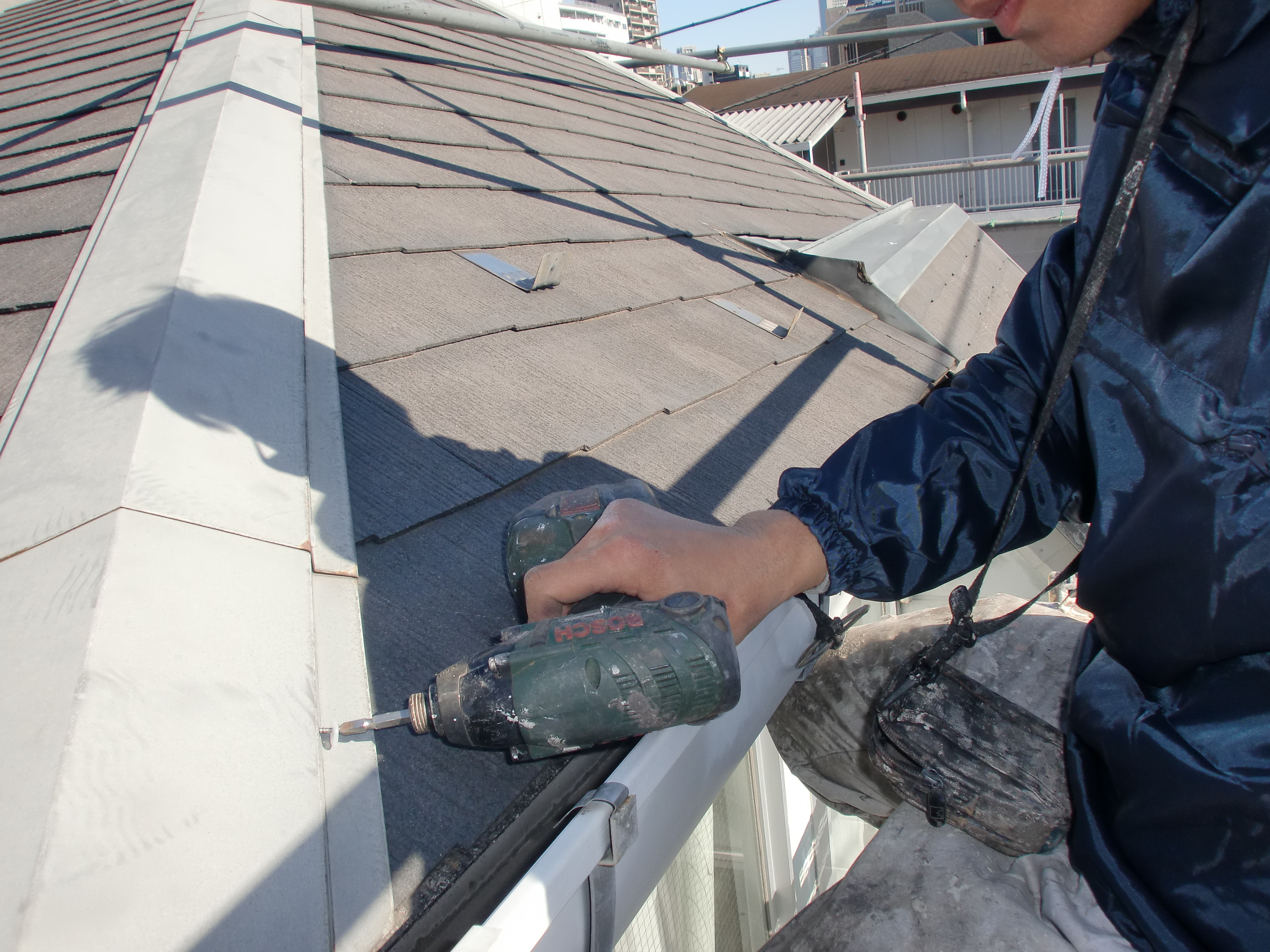 屋根ビス打ち替え (9)