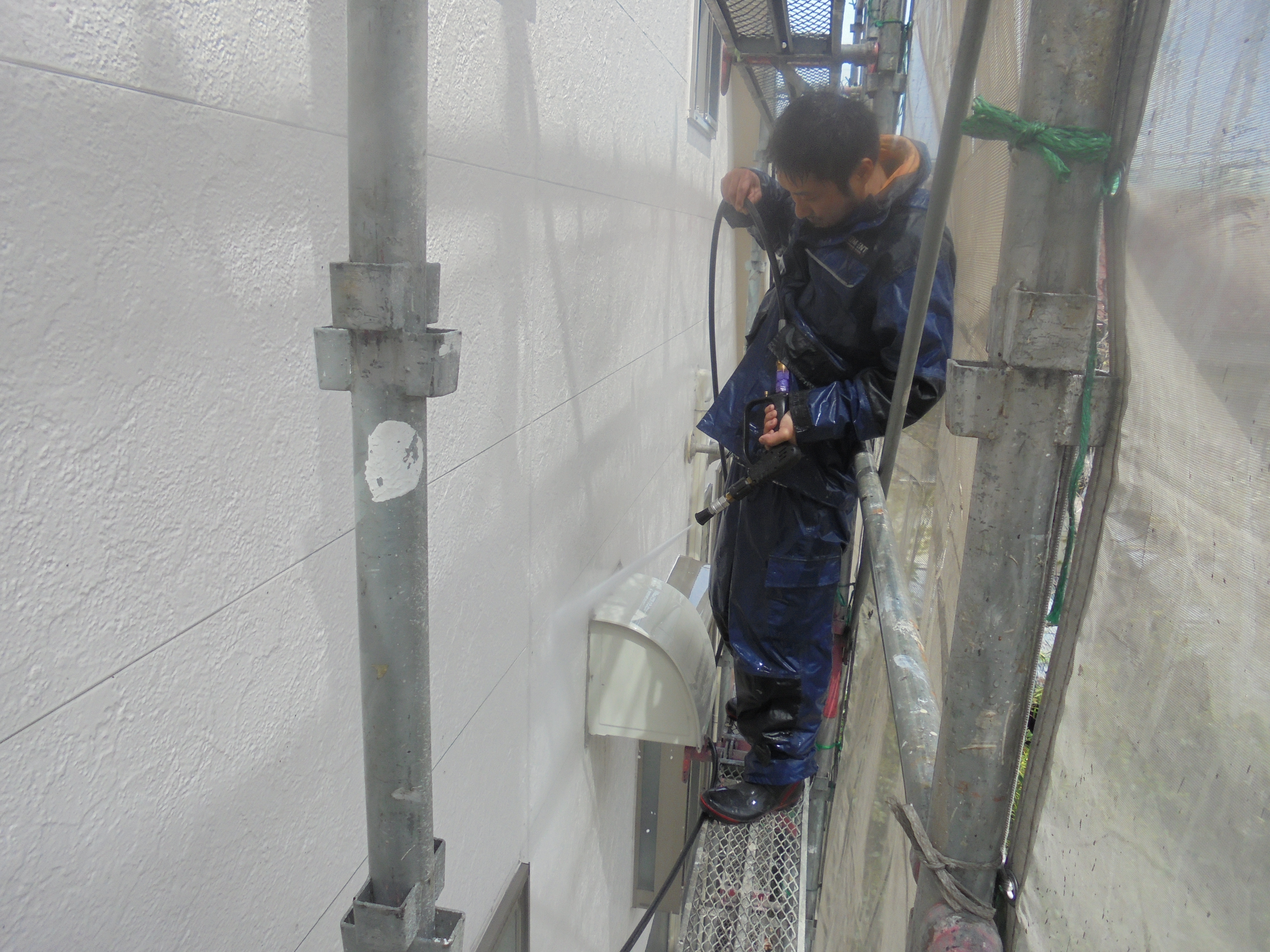 外壁等高圧洗浄 (13)